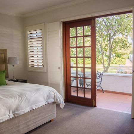 River Meadow Manor Centurion Eksteriør billede
