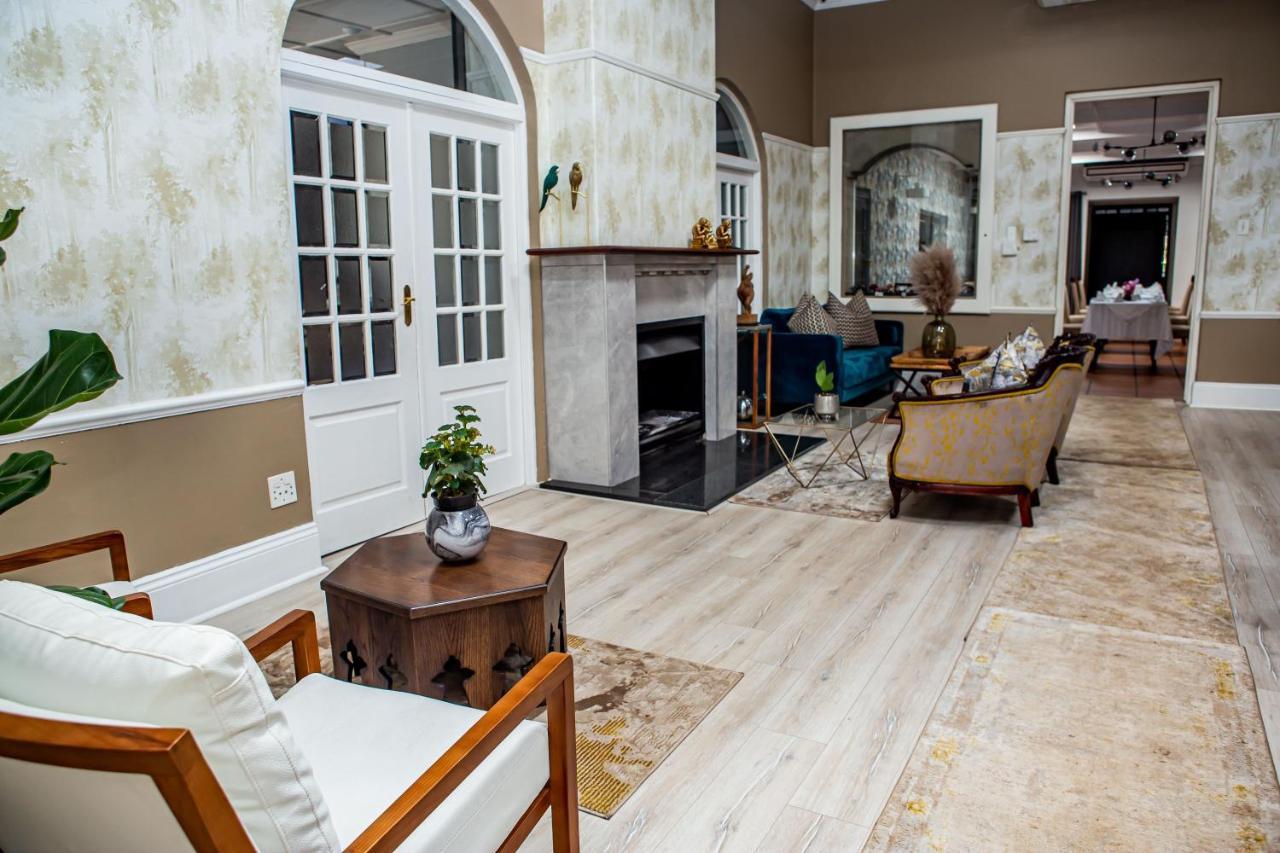 River Meadow Manor Centurion Eksteriør billede