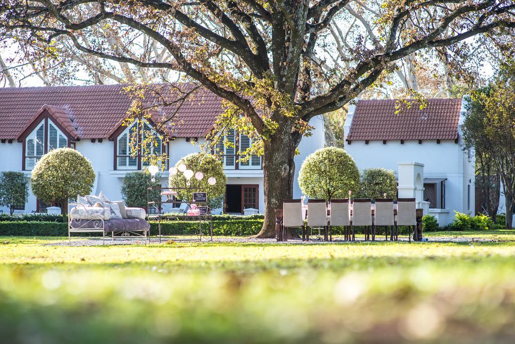 River Meadow Manor Centurion Eksteriør billede