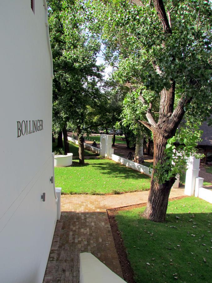 River Meadow Manor Centurion Eksteriør billede
