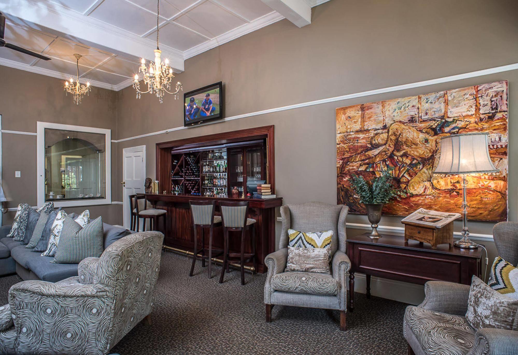 River Meadow Manor Centurion Eksteriør billede