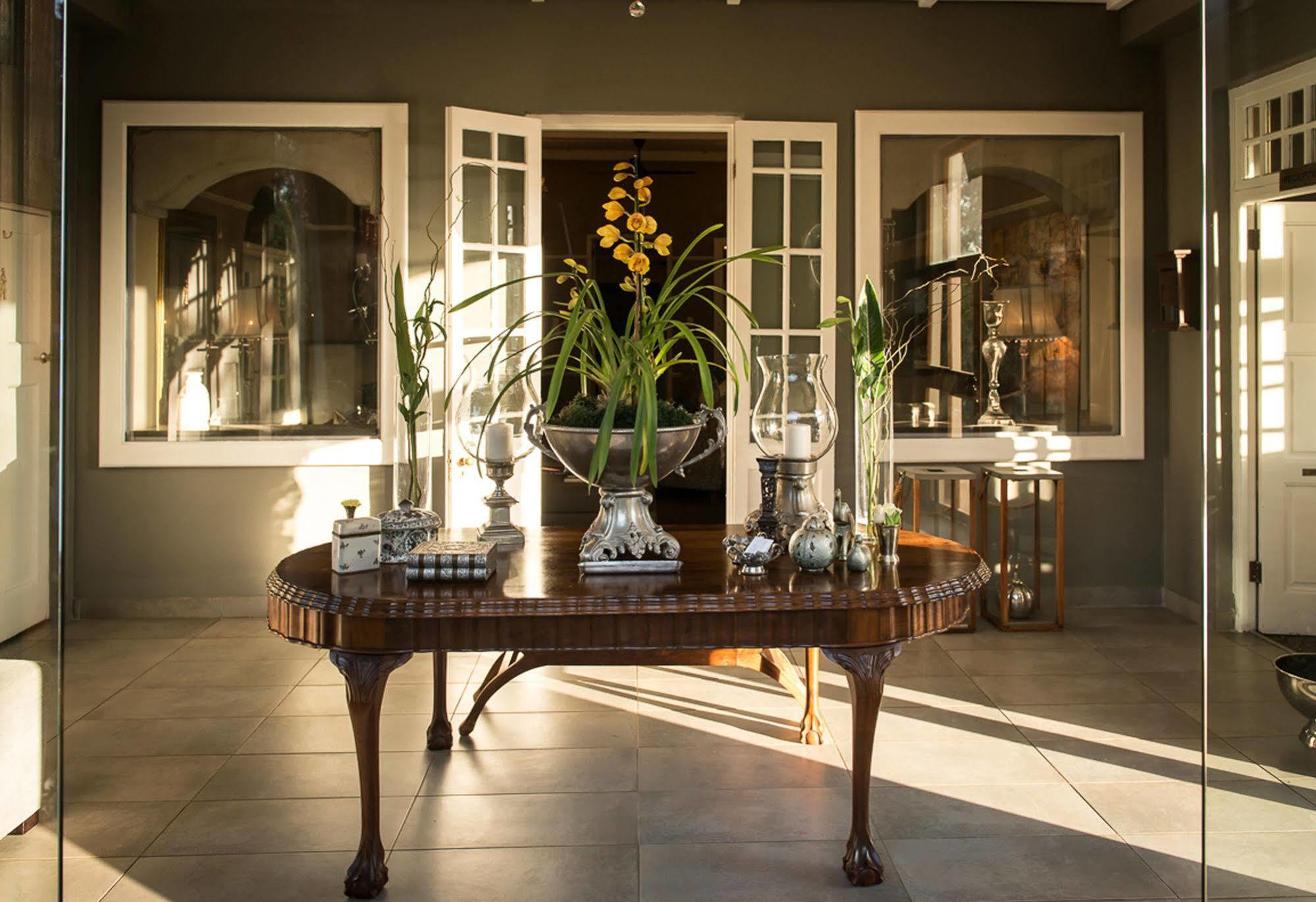 River Meadow Manor Centurion Eksteriør billede
